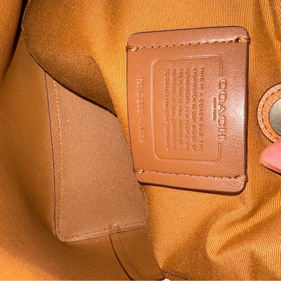 Coach White and Green Shoulder Bag Set with Lime Print - Picture 4 of 7